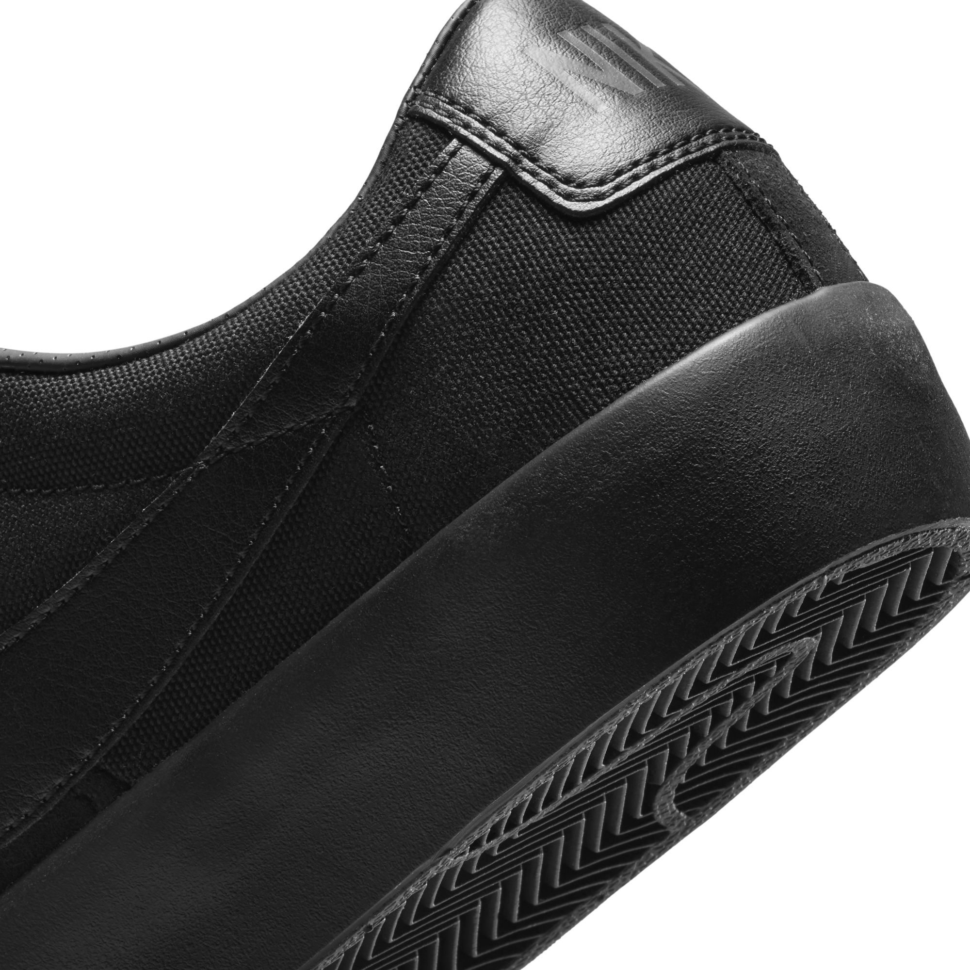 Nike SB Blazer Low Pro GT - black/black – Bild 6