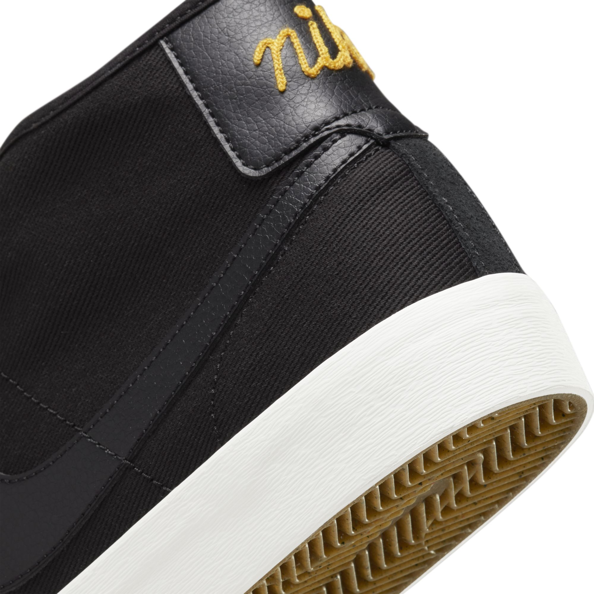 Nike SB BLZR Court Mid PRM - black sail – Bild 7