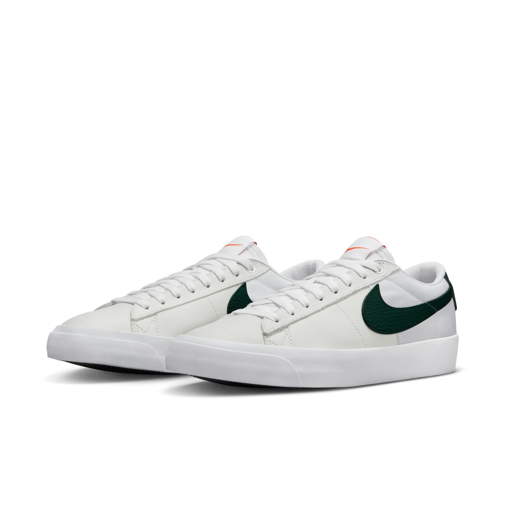 Nike SB Blazer Low Pro GT ISO - white/ pro green – Bild 8