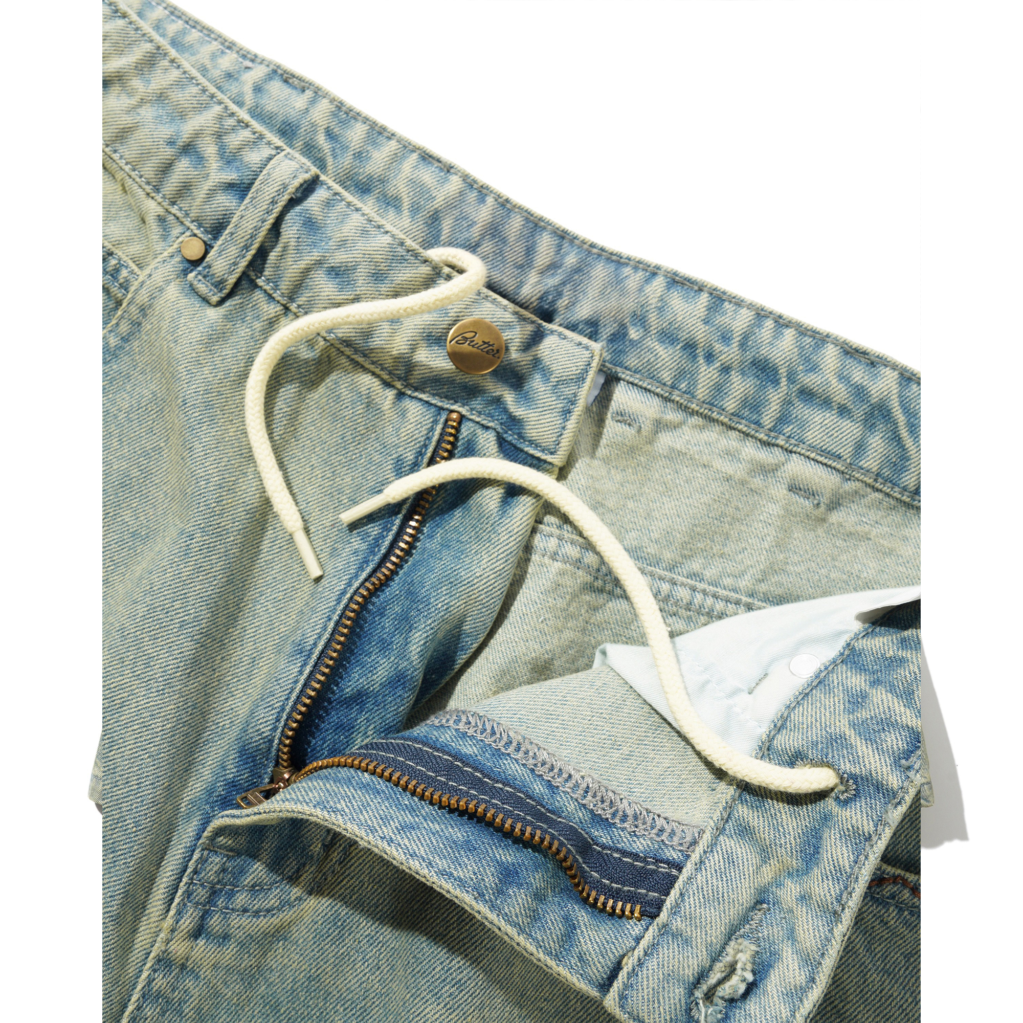 Buttergoods Scorpion Stitch Denim Short - Tinted Light Blue – Bild 5